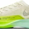 Running shoes Nike ZoomX Vaporfly Next% 2